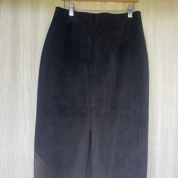 Aritzia Babaton Faux Suede Pencil Skirt in Black (Sz 4) - Picture 2 of 8